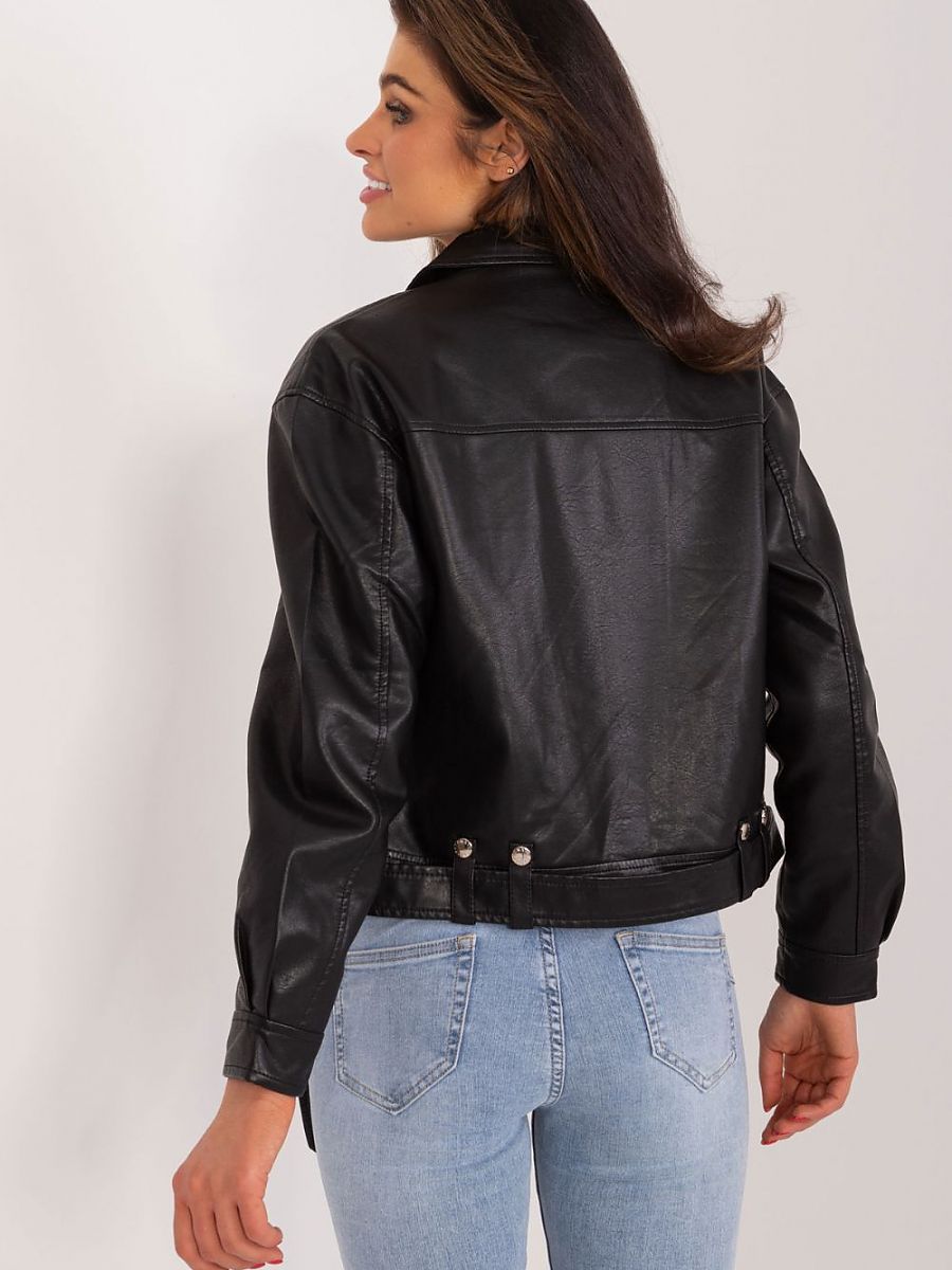 Jacket corta de cuero MBM