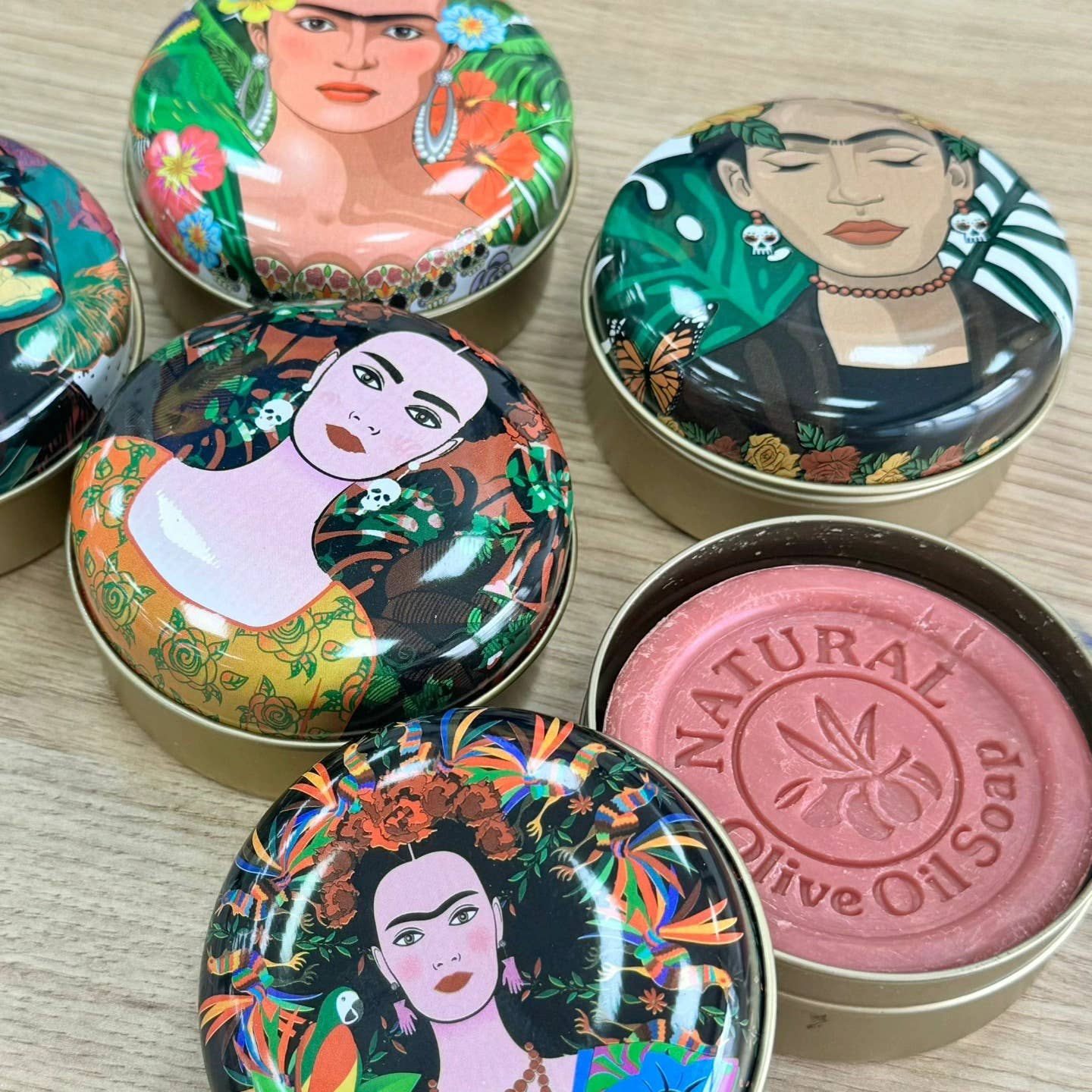 Jabón artesanal de Aceite de Oliva en caja Decorativa