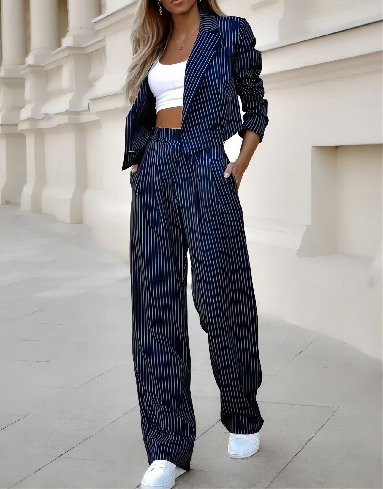 Conjunto “Urban Stripe” | Blazer corto y pantalón fluido a rayas - Lovelys