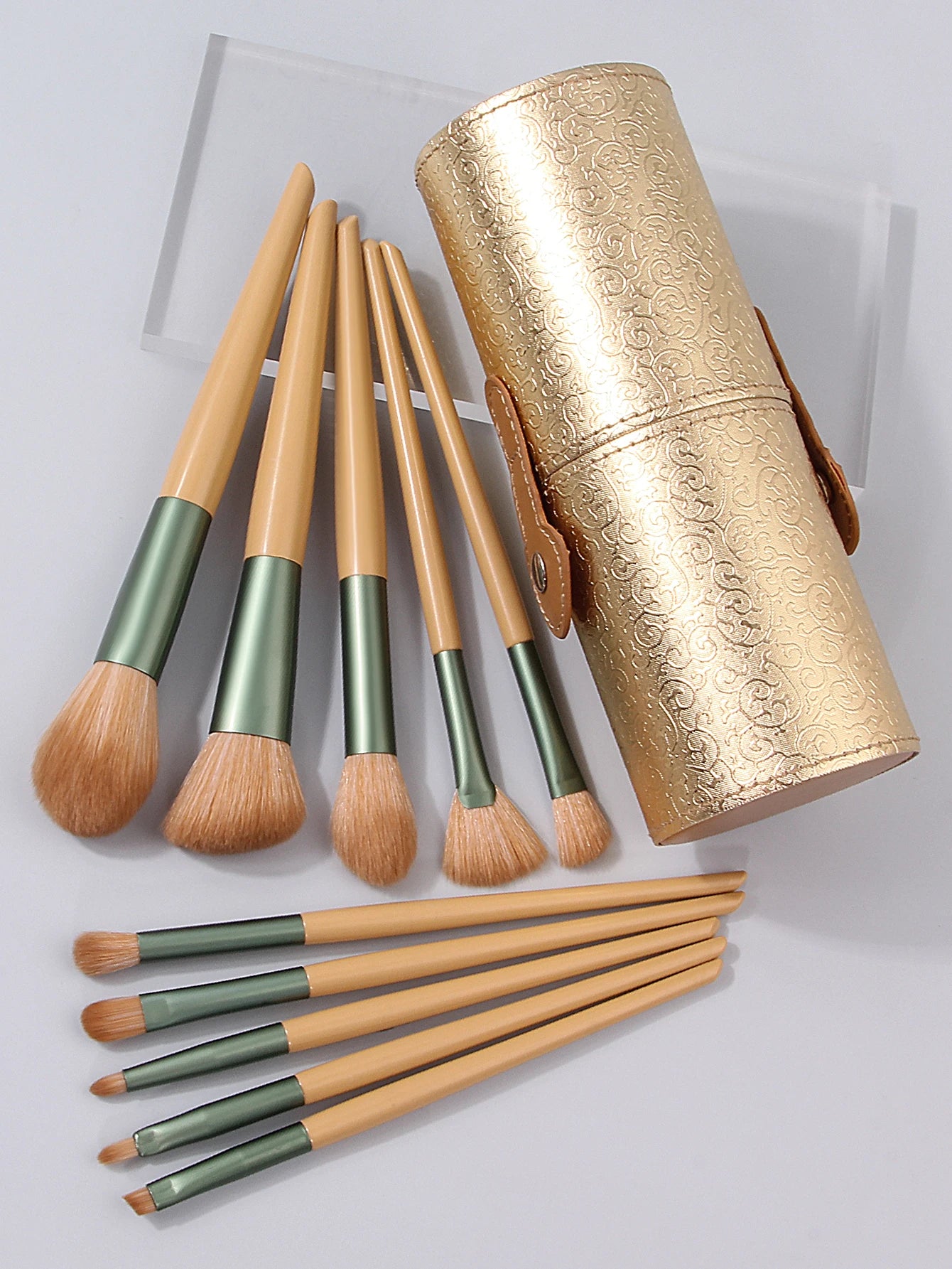 Pinceles de maquillaje para principiantes de 10 piezas con cubo de almacenamiento. - Lovelys