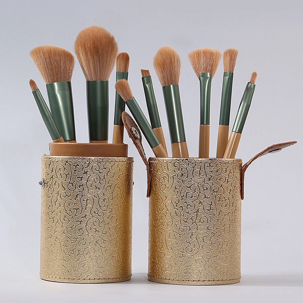 Pinceles de maquillaje para principiantes de 10 piezas con cubo de almacenamiento. - Lovelys