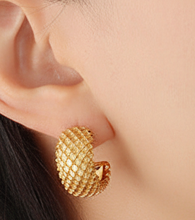 Pendientes Aurea — lifestyle